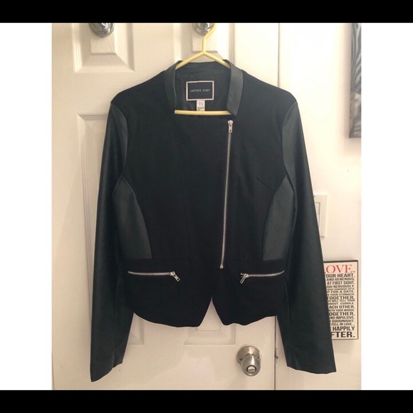 Faux leather Jacket - Picture 2 of 2